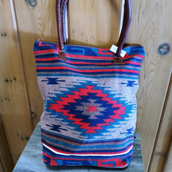 NWT Red Hills Tribal Tote - Picture 2 of 7